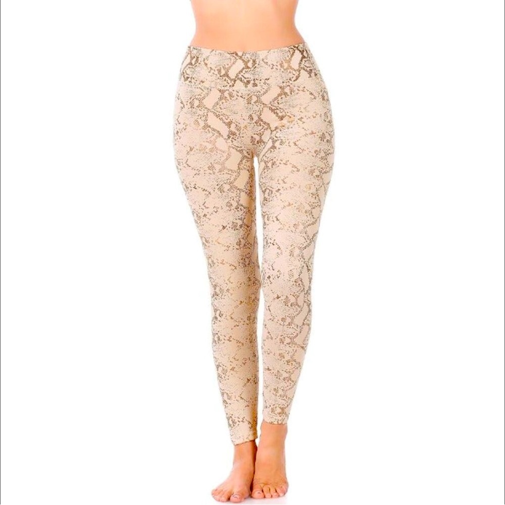 Zenana Metallic Snake Print Fleece Leggings Women Color Mocha Metal Size L/XL
